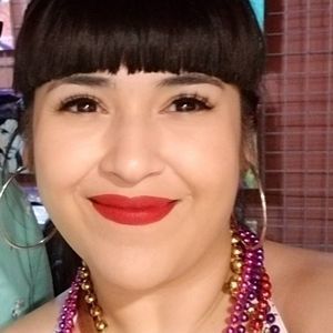 Meet your Posher, Leslie